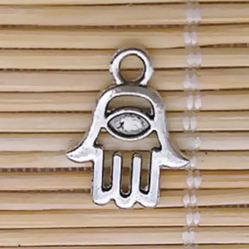 Hamsa charm 05.