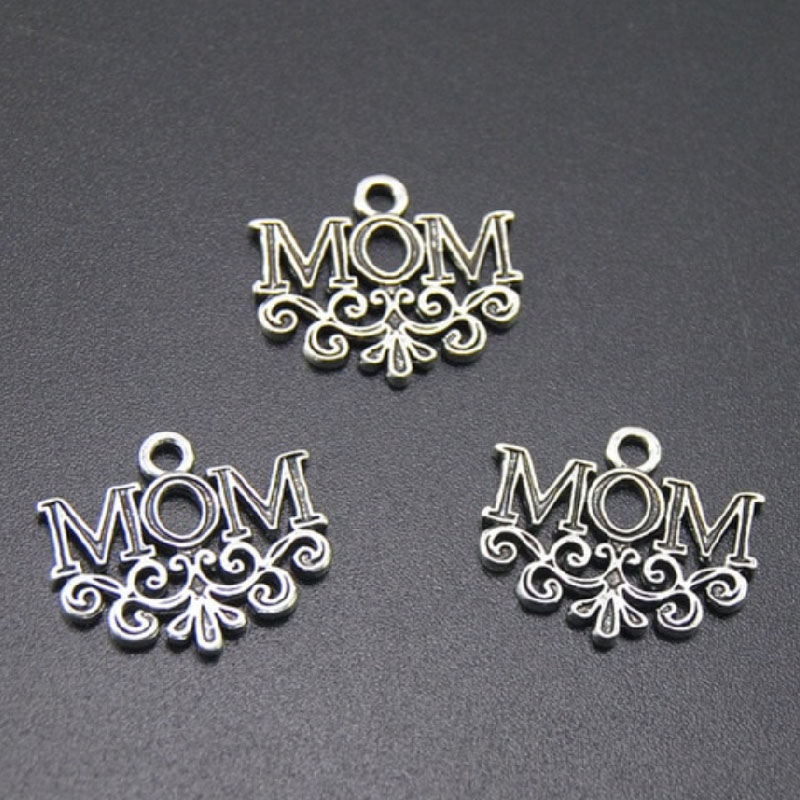 Mom (anya) charm 01.