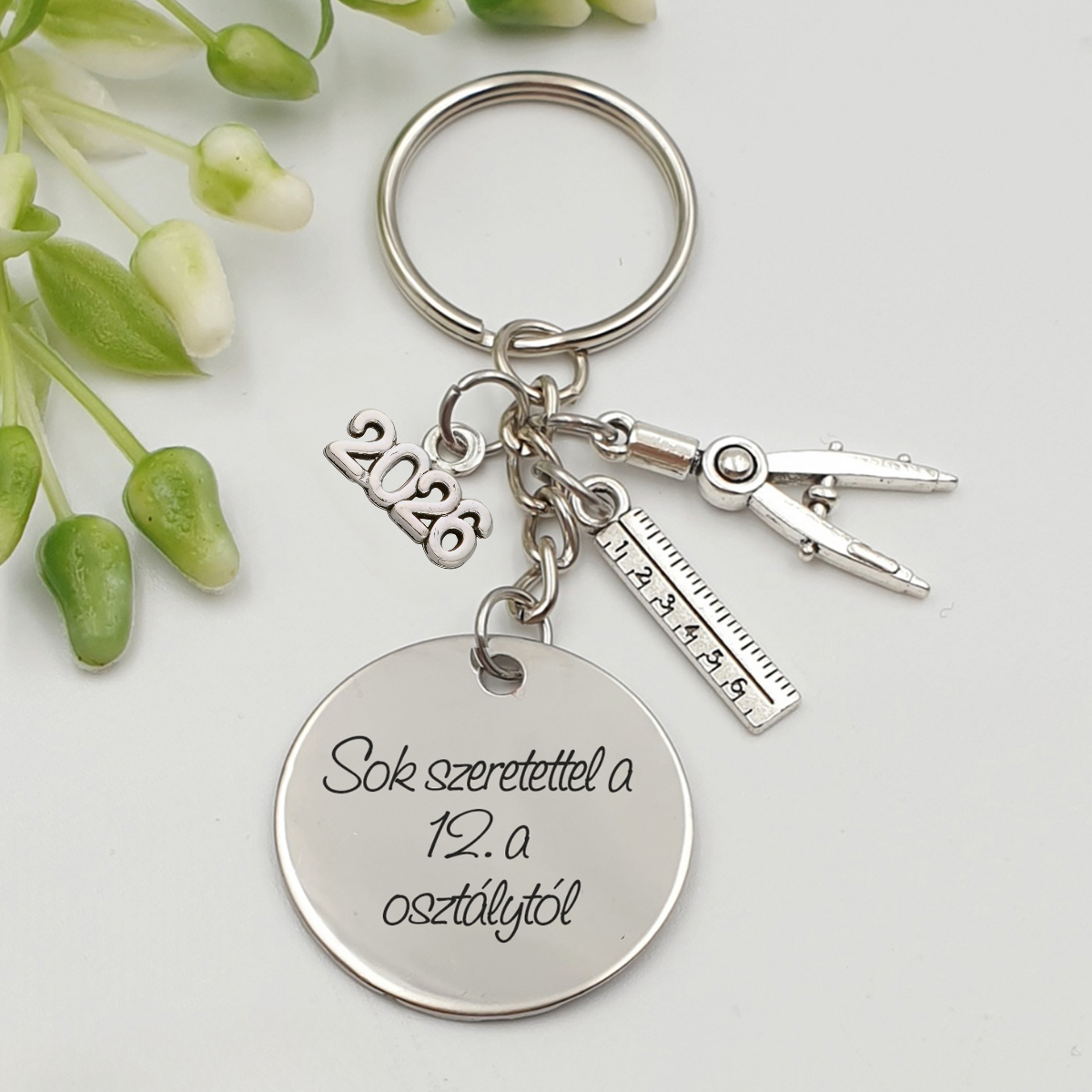 Gravírozott szöveges ballagási kulcstartó matematikatanároknak 2.