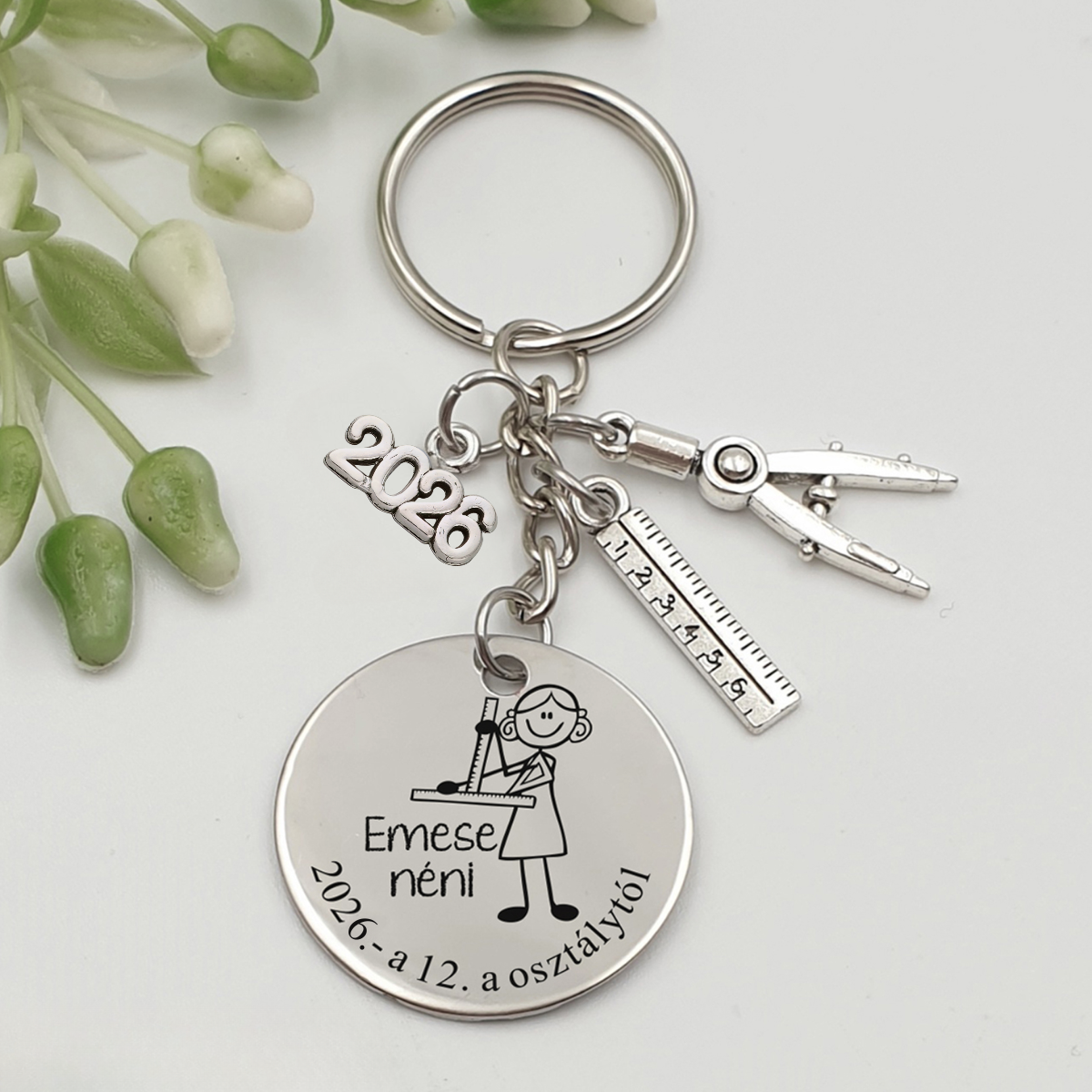 Gravírozott grafikás ballagási kulcstartó matematikatanároknak 2_21.