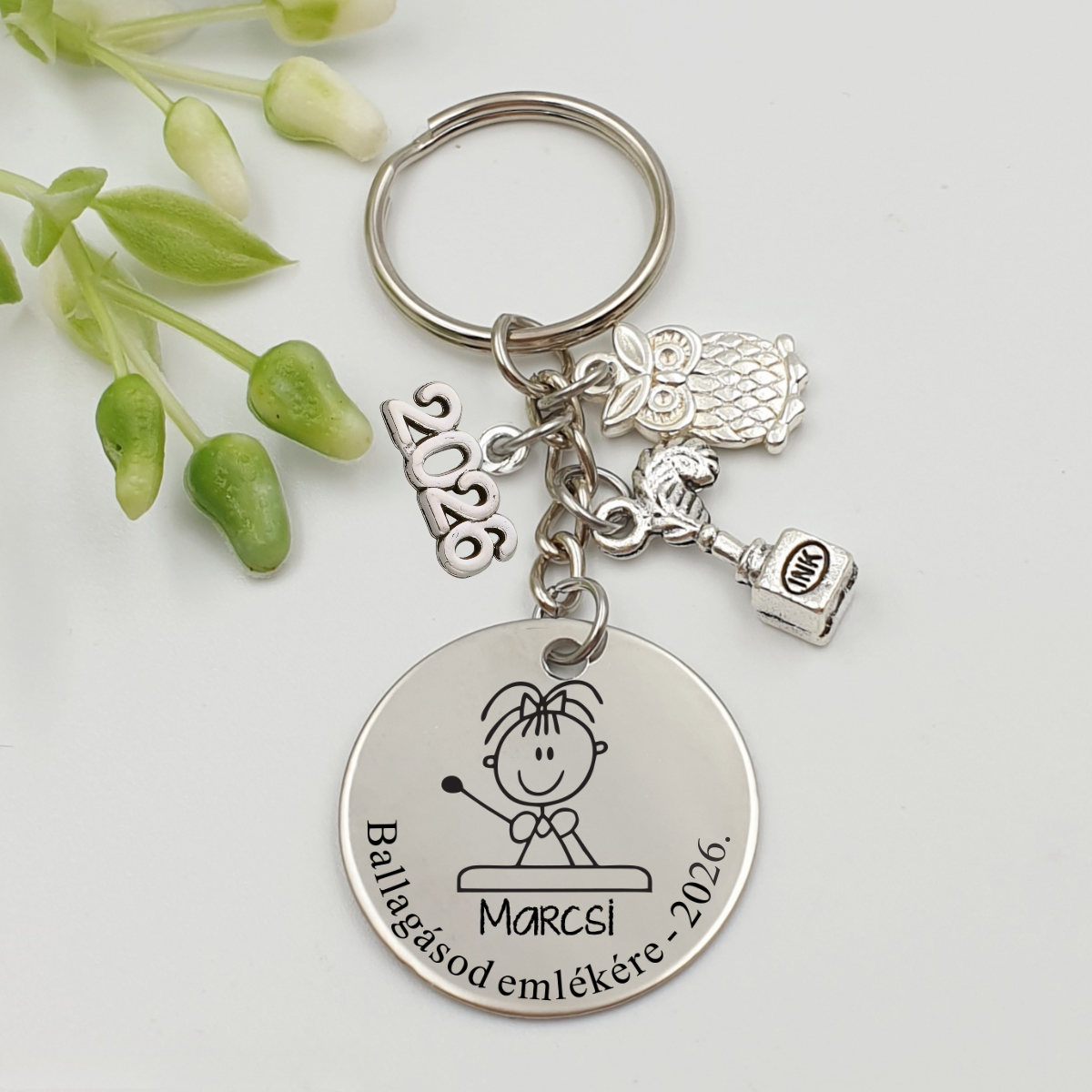 Gravírozott grafikás ballagási kulcstartó végzősöknek 4_65.