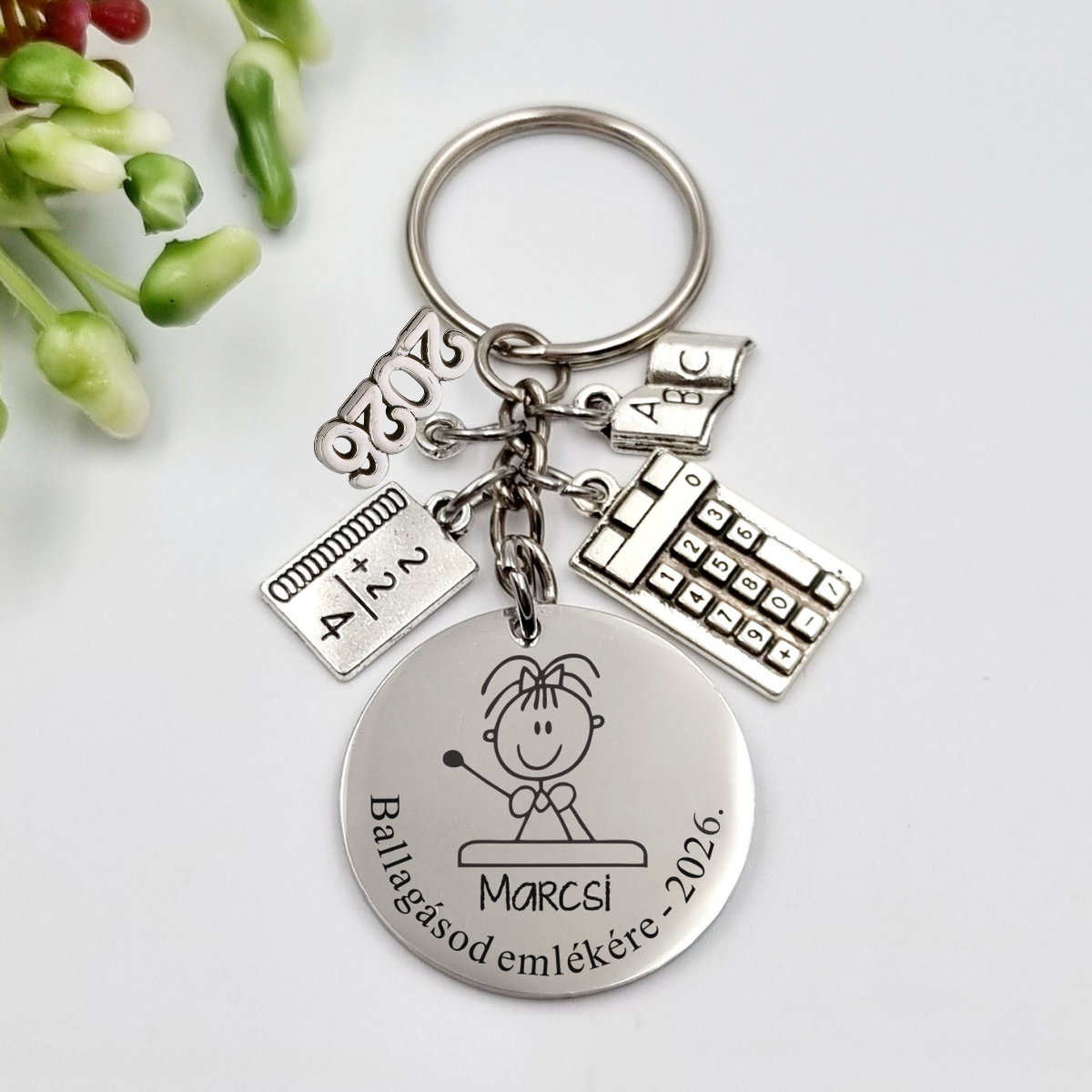 Gravírozott grafikás ballagási kulcstartó végzősöknek 7_65.