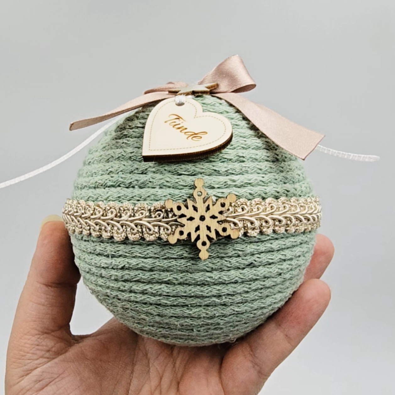 Kézműves karácsonyi gömb 11.