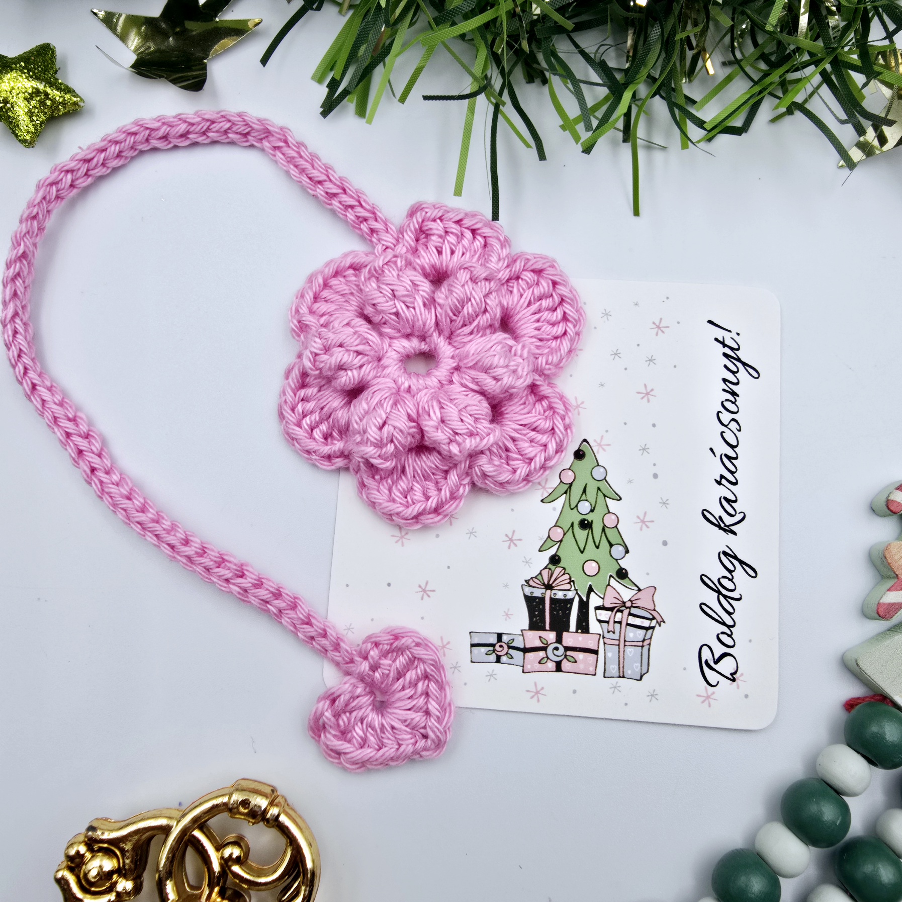 Horgolt könyvjelző ajándékkártyával