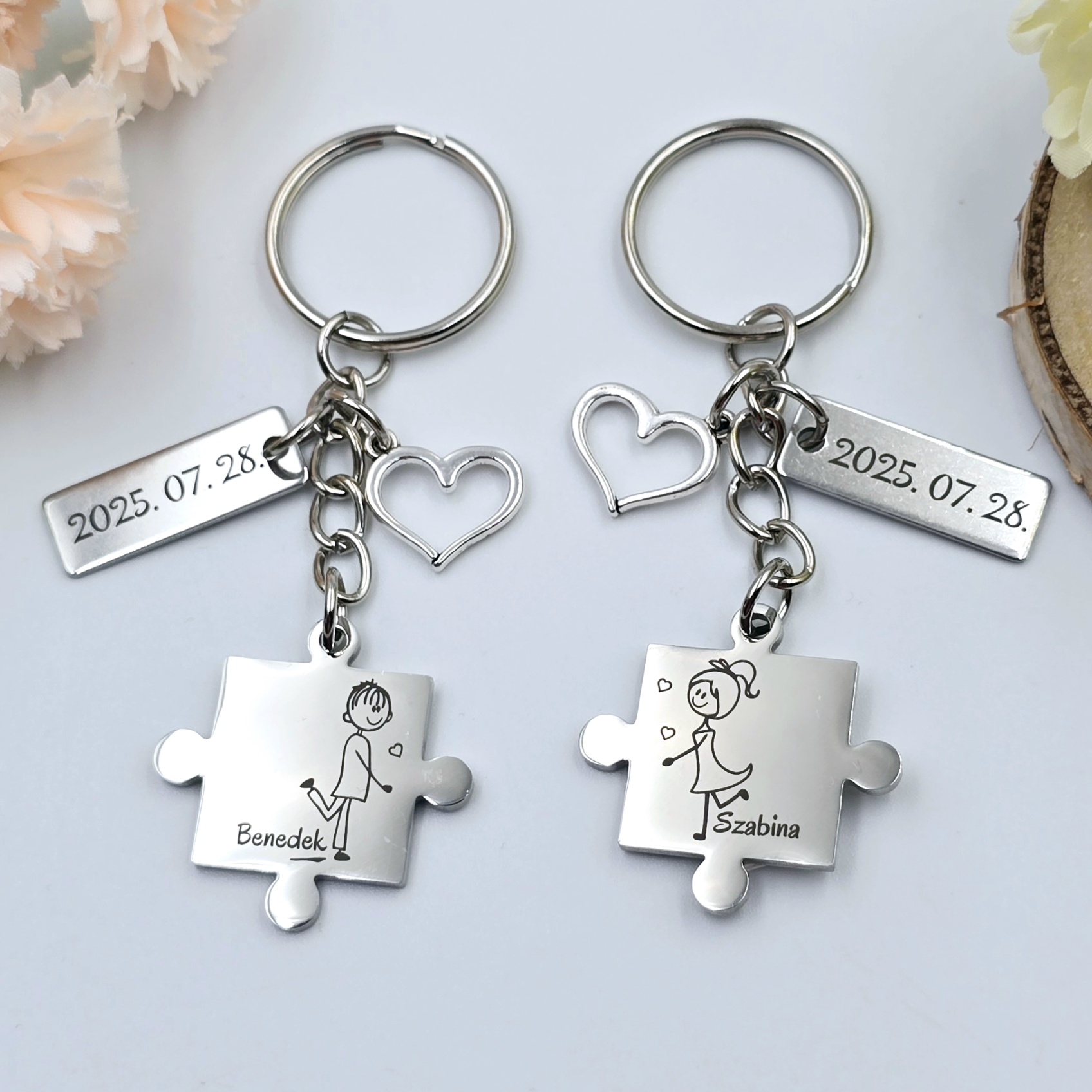 Páros puzzle kulcstartó személyre szabott felirattal, grafikával - Love 2.