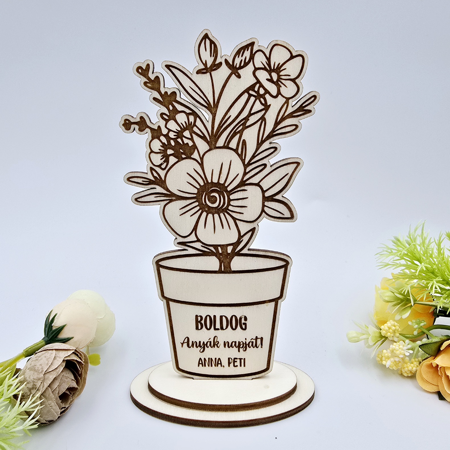 Anyák napi ajándék, asztali dísz egyedi névvel